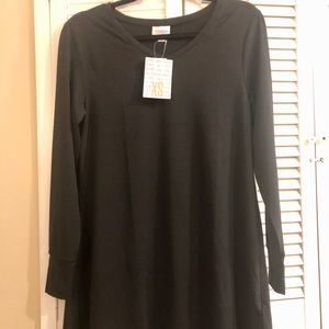 LulaRoe Elizabeth Size XS NWT - solid black!